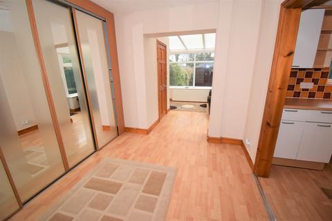 16 Dale Close, Warwick, CV34 5NA