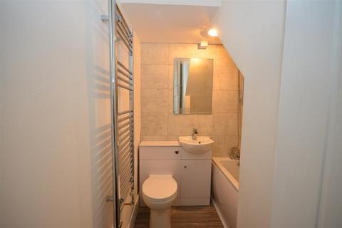 Flat 1, 71 West Cliff Road, Ramsgate, CT11 9NS