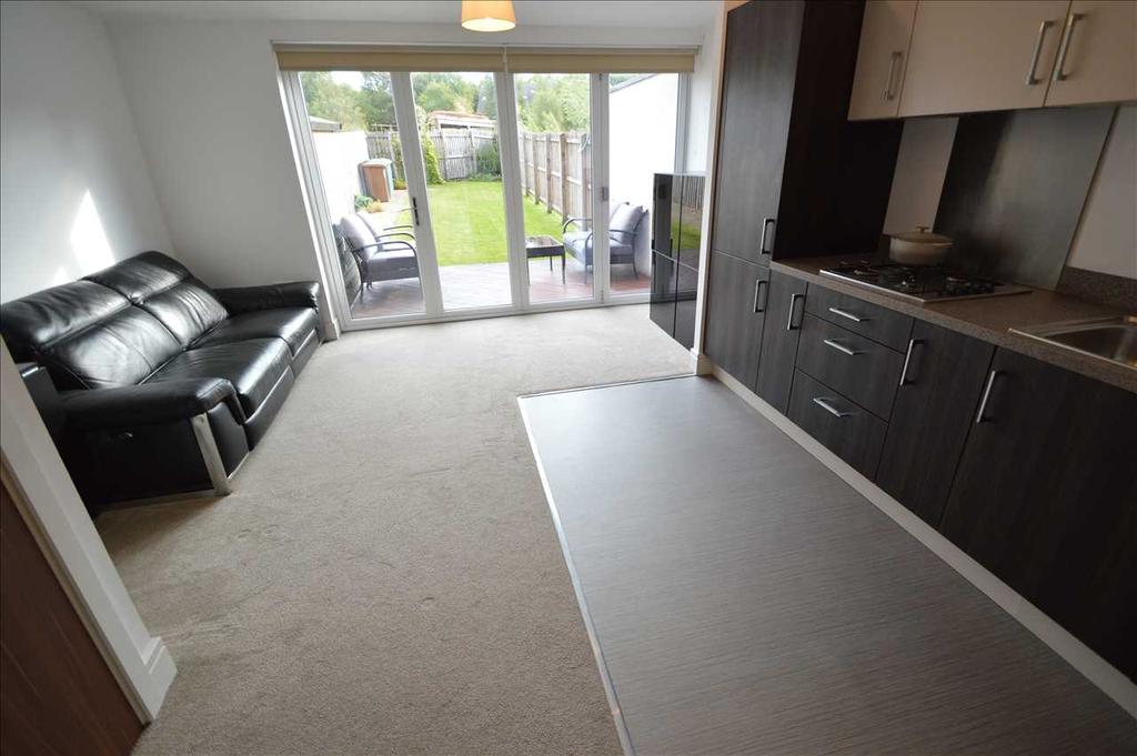 Waddell Crescent, Morningside, Newmains, Wishaw 2 bed terraced house