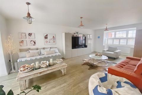 5 Bosun Close, Exeter, EX2 7GX