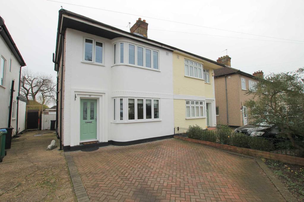 Tudor Walk, Watford 3 bed semidetached house £550,000