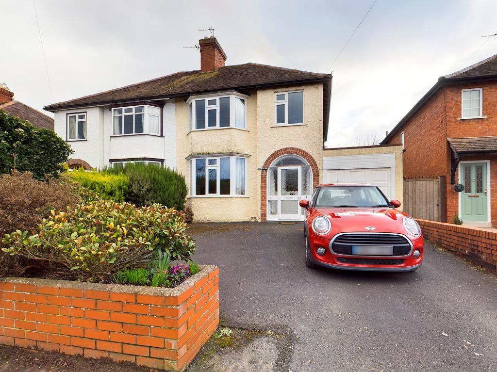 Lythwood Road, Bayston Hill... 3 bed semidetached house £230,000