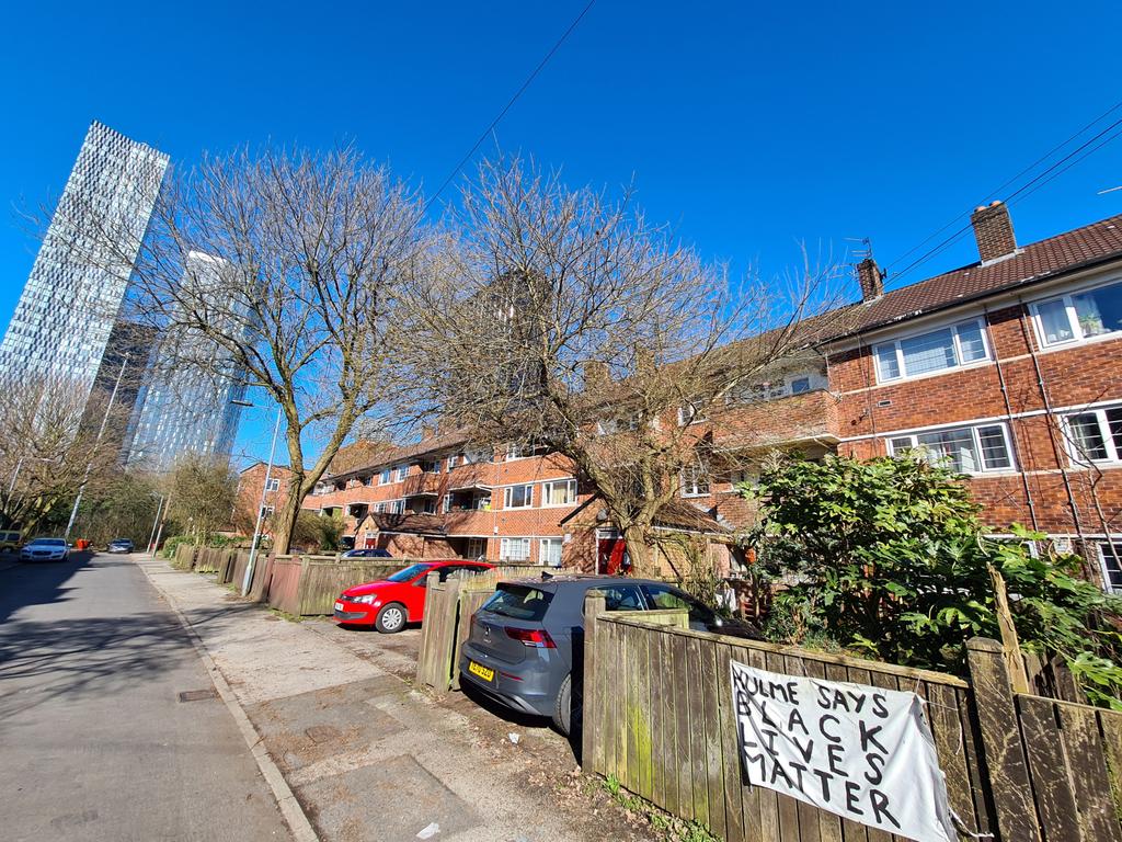 Hunmanby Avenue, Hulme, Manchester... 2 bed apartment £167,500