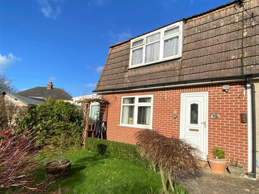 Scotchmead, Aylesbeare 3 bed semidetached house £245,000