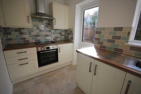 2 bedroom end of terrace house to rent, Frimley, Camberley