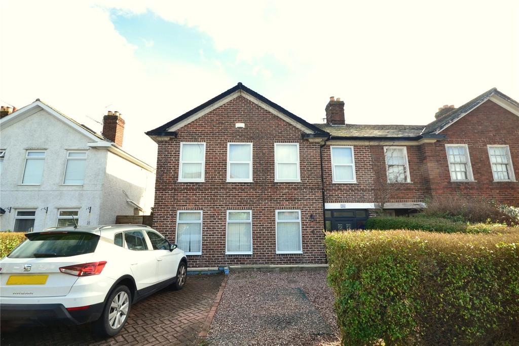 Victoria Drive, Llandudno Junction, Conwy, LL31 4 bed semidetached house £200,000