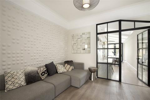 28 Maze Road, Richmond, TW9 3DE