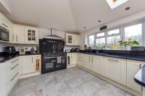 51 Derwent Drive, Purley, CR8 1ER