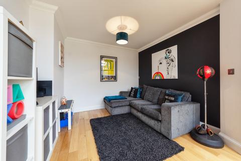 51 Derwent Drive, Purley, CR8 1ER