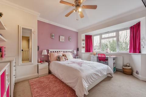 51 Derwent Drive, Purley, CR8 1ER
