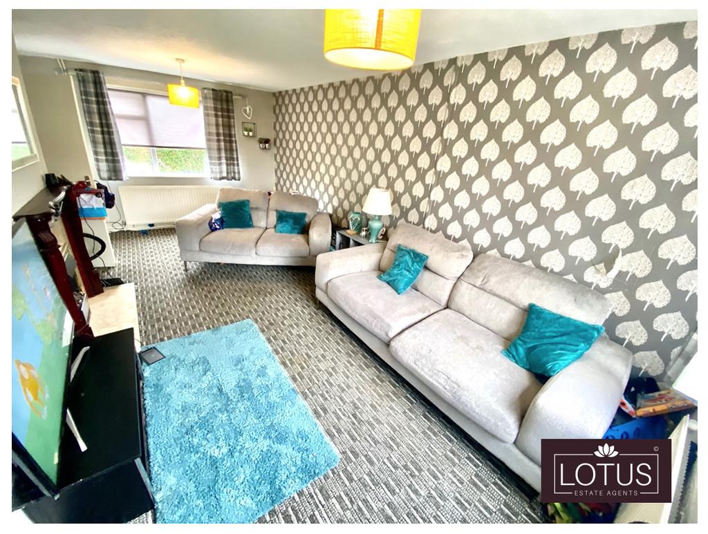 Bowhill Grove, Off Scraptoft Lane... 2 bed terraced house £695 pcm (£160 pw)