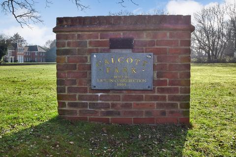 50 Calcott Park, Yateley, GU46 6JJ