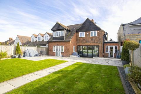 24 Hill Road, Theydon Bois, Epping, CM16 7LX