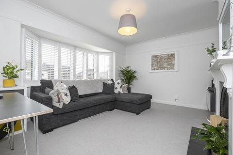 24 Hill Road, Theydon Bois, Epping, CM16 7LX