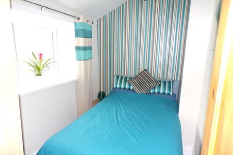 37 Green End, Clayton, Bradford, BD14 6BA