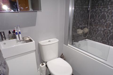 37 Green End, Clayton, Bradford, BD14 6BA