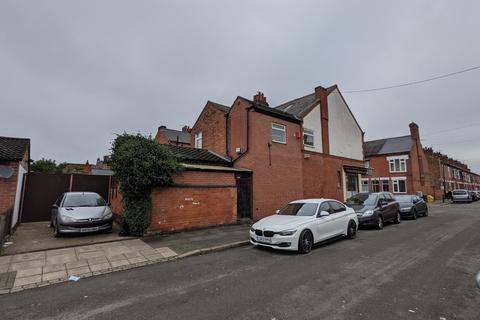 59 Central Road, Leicester, LE3 5EJ