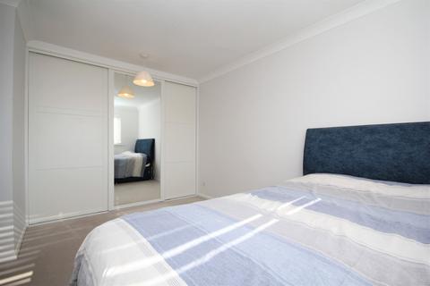 46 Forest Dene, Crowborough, TN6 2EX