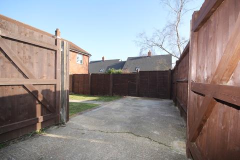 46 Forest Dene, Crowborough, TN6 2EX