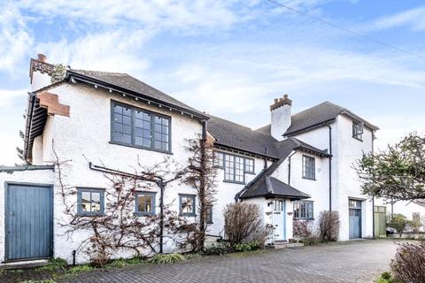 35 Hillcrest Road, Purley, CR8 2JF