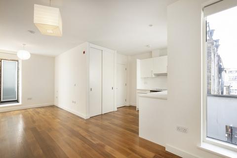 Studio to rent, Berwick Street, Soho W1