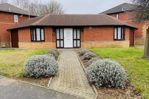 1 bedroom semi-detached bungalow to rent, Rochelle Way, Northampton, NN5 6YJ.