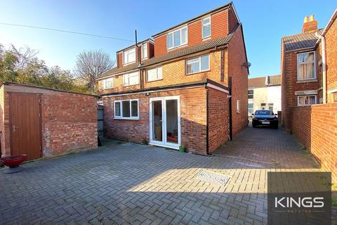 4 bedroom semi-detached house to rent - Jessie Road, Southsea