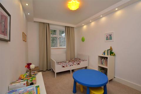 9 Grosvenor Mount, Leeds, LS6 2DX