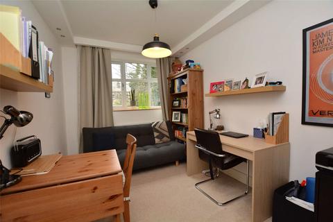 9 Grosvenor Mount, Leeds, LS6 2DX