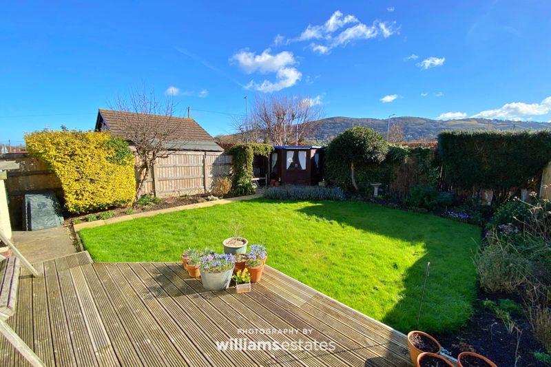 Ffordd Ffynnon, Prestatyn 3 bed detached bungalow £255,000