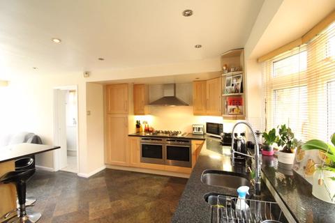 3 Hunters Close, Bexley, DA5 2HJ