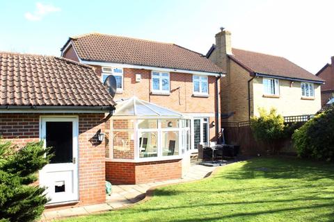 3 Hunters Close, Bexley, DA5 2HJ