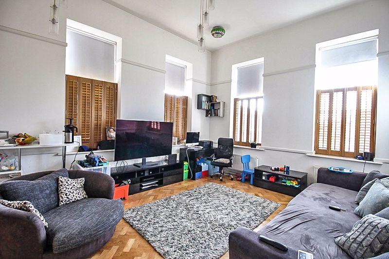 Lowbridge Walk, Bilston, WV14 6BP 2 bed apartment £139,950