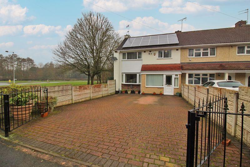 Oxley Moor Road, Wolverhampton 3 bed terraced house £180,000