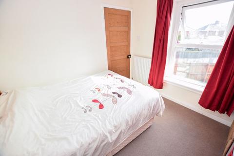 15 Cowper Avenue, Exeter, EX2 6BT