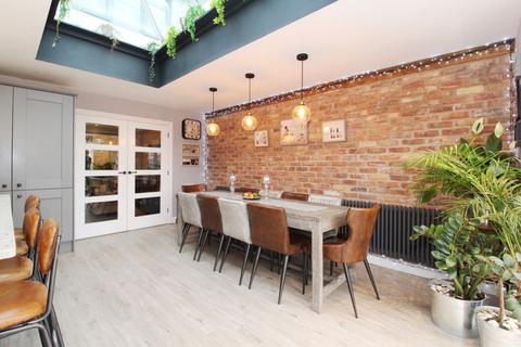 48 Field Lane, Pelsall, Walsall, WS4 1DW