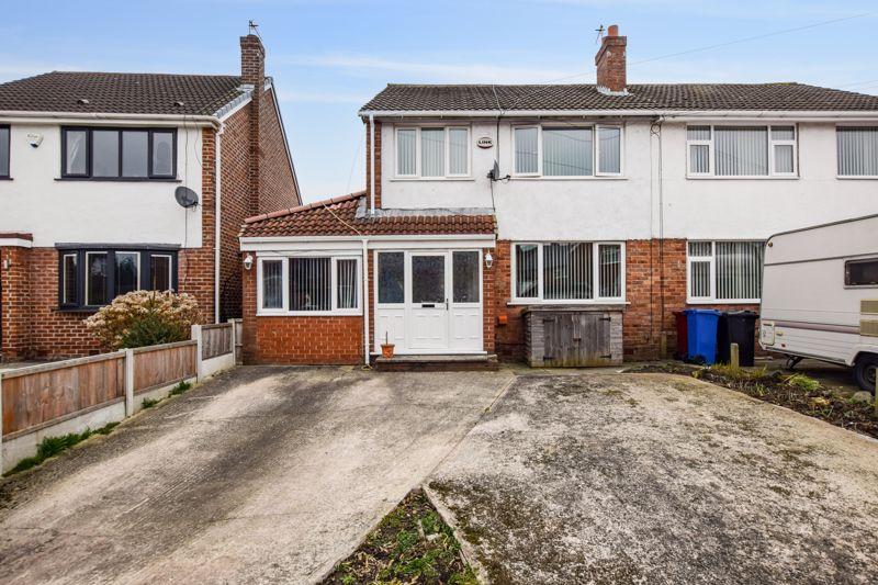 Hampton Drive, Cronton 3 bed semidetached house £235,000