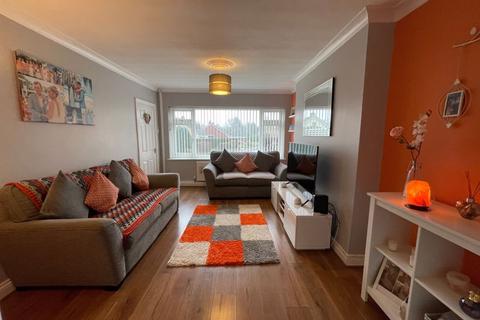 21 Brooklands Avenue, Walsall, WS6 6LF