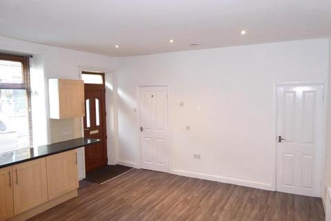 2 bedroom terraced house to rent, East Bank, Barrowford, BB9 6HD