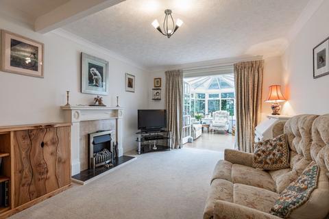 10 Abbotslea, Tweedbank, Galashiels, TD1 3RZ