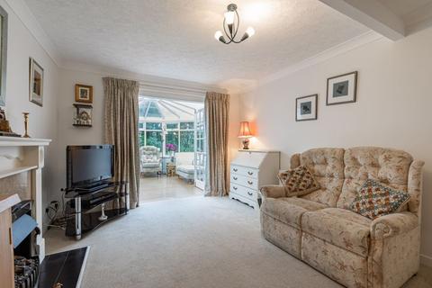 10 Abbotslea, Tweedbank, Galashiels, TD1 3RZ
