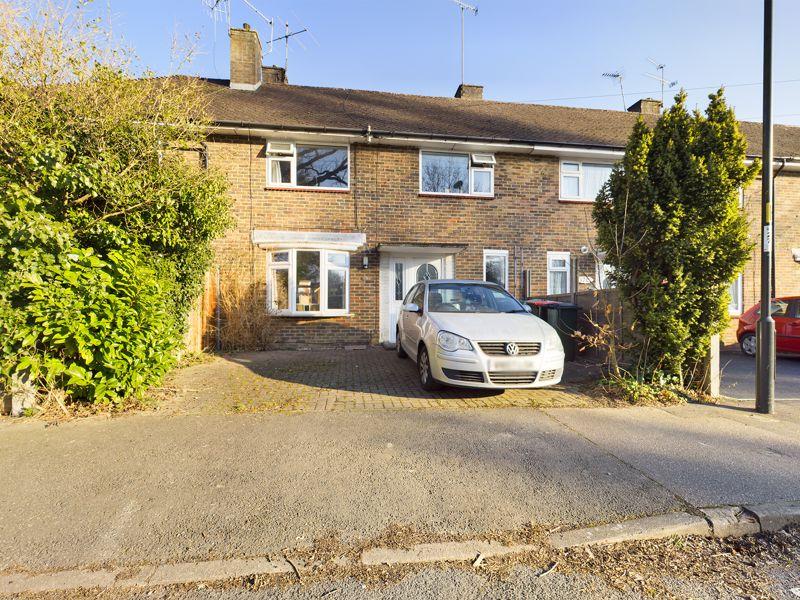 Pound Hill, Crawley 2 bed terraced house £310,000