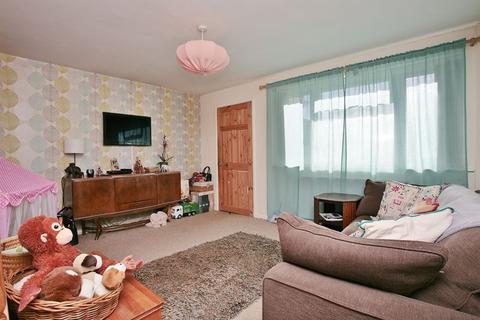 3 bedroom property with land for sale - Reid Close, Banbury.  House and Building Plot.