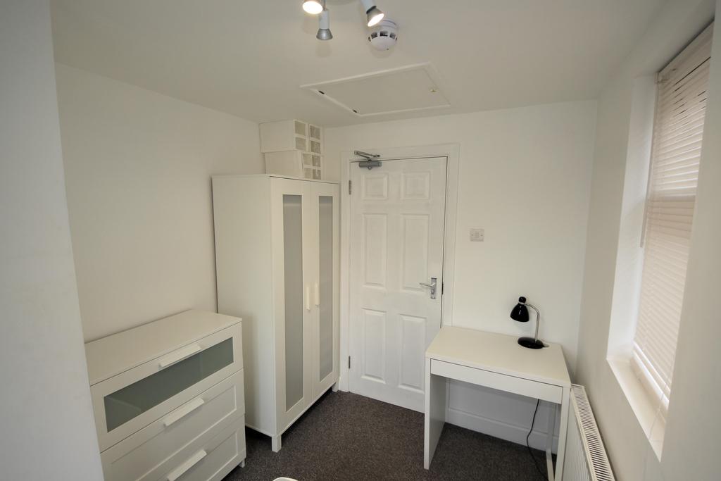 Elmes Road, Ensbury Park, Bournemouth 1 bed in a house share £395 pcm