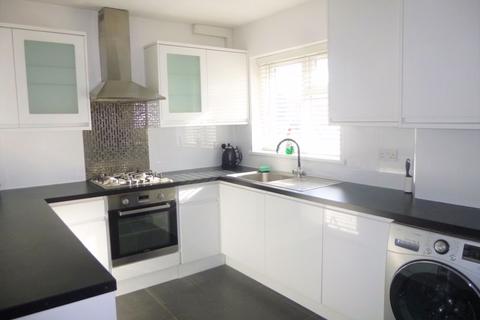 9 Hudson Road, Harlington, Hayes, UB3 5EL