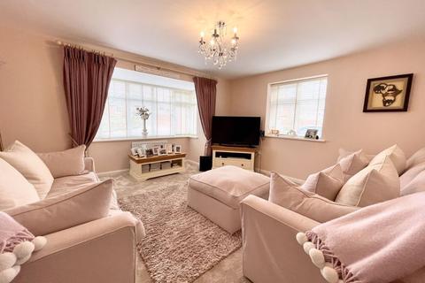 7 Bredon View Close, Pershore, WR10 1NB
