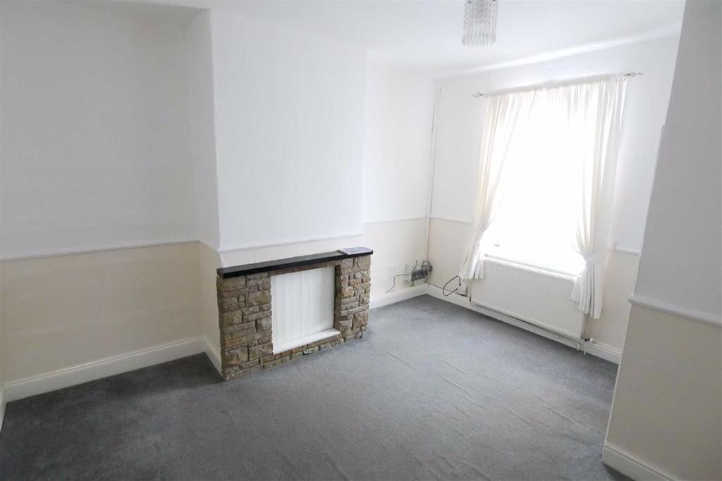 Peel Street, Morley, Leeds, LS27 3 bed terraced house £535 pcm (£123 pw)