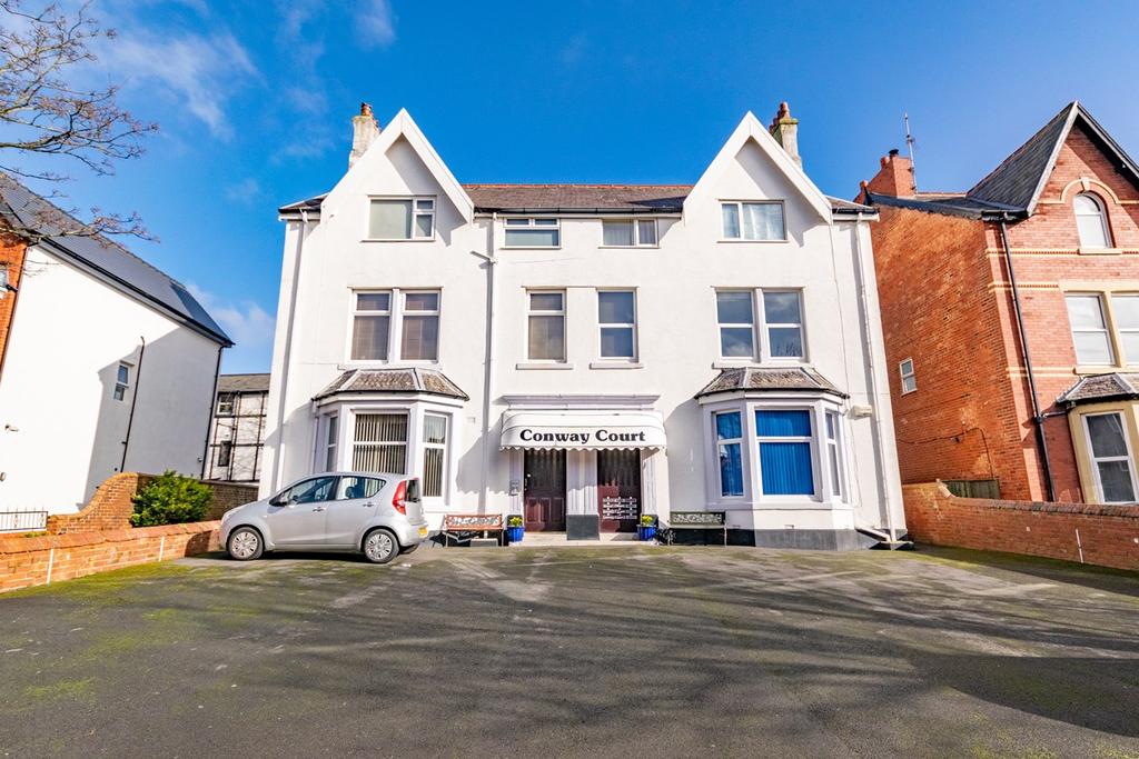 Park Road, Lytham St Annes, FY8 Studio for sale £65,000