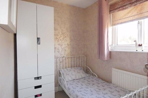 2 Eastwold, North Newbald, York, YO43 4TQ