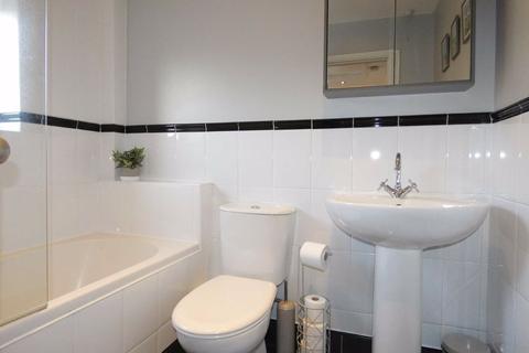 2 Eastwold, North Newbald, York, YO43 4TQ